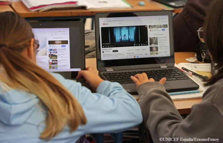 UNICEF urge medidas integrales para proteger a adolescentes ante los riesgos digitales