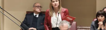 Carmina Fernández acusa a López Miras de fallar ante la crisis de bomberos