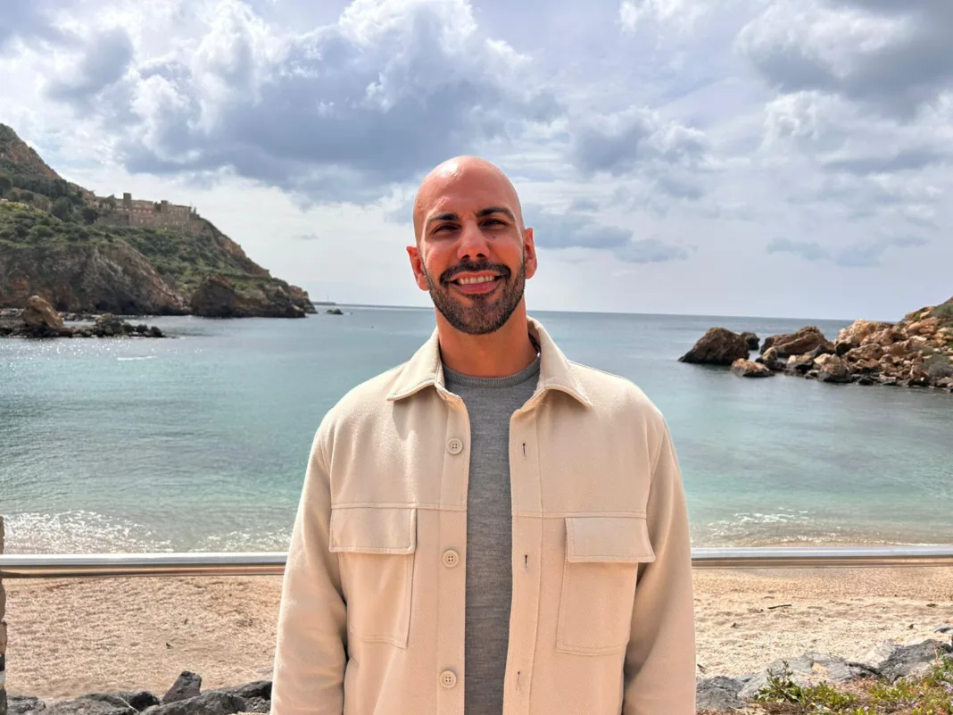 El PSOE denuncia el abandono de las playas de Cartagena a una semana de Semana Santa