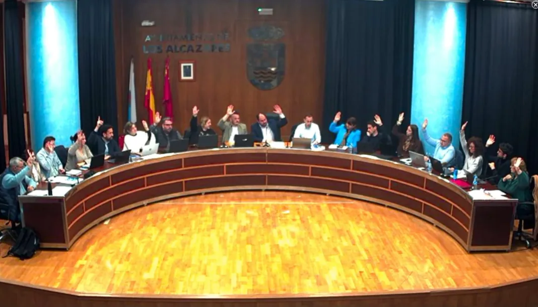 Los Alcázares suspende licencias para frenar actividades contaminantes