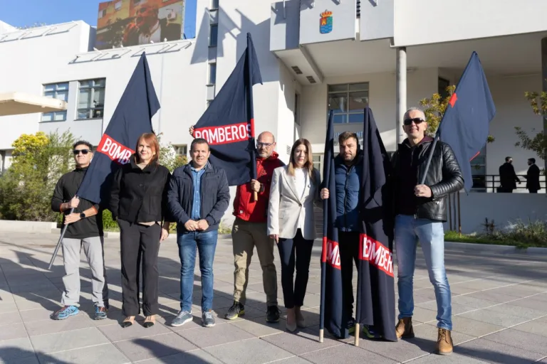 El PSOE denuncia solo dos bomberos en Alhama durante el incendio de Sierra Espuña