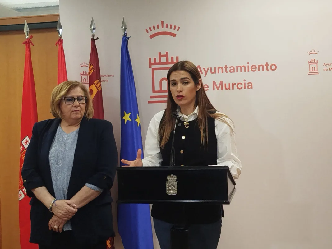 El PSOE denuncia el colapso de la recogida de enseres en Murcia
