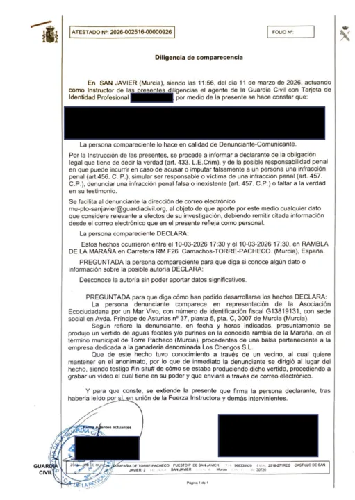 Denuncian un presunto vertido de purines en la Rambla de la Maraña
