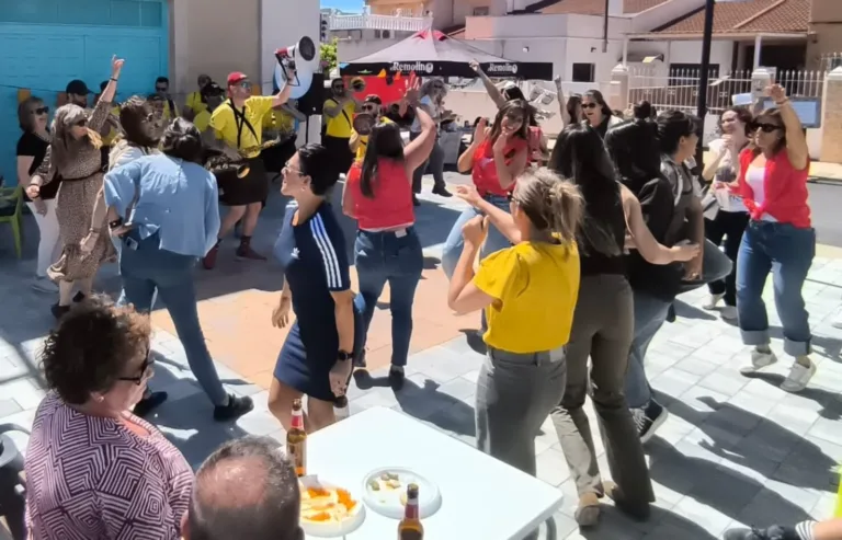 Cuesta Blanca reúne a más de 300 personas en su Feria de la Primavera
