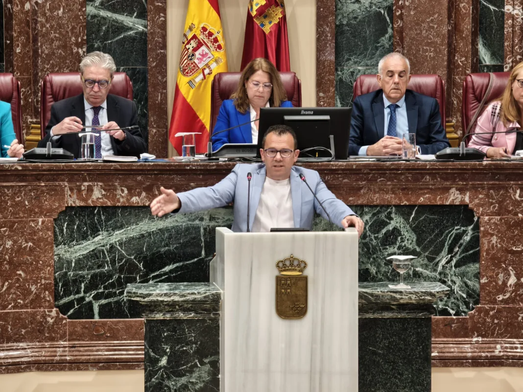 FOTO_FernandoMoreno El PSOE acusa al PP de incumplir la ley de bomberos forestales