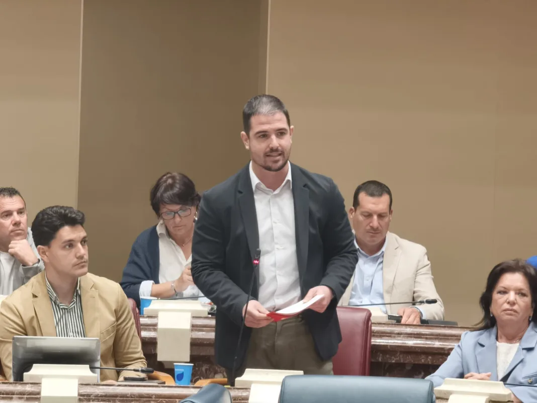 PSOE denuncia la paralización del apoyo psicosocial a jóvenes en Murcia