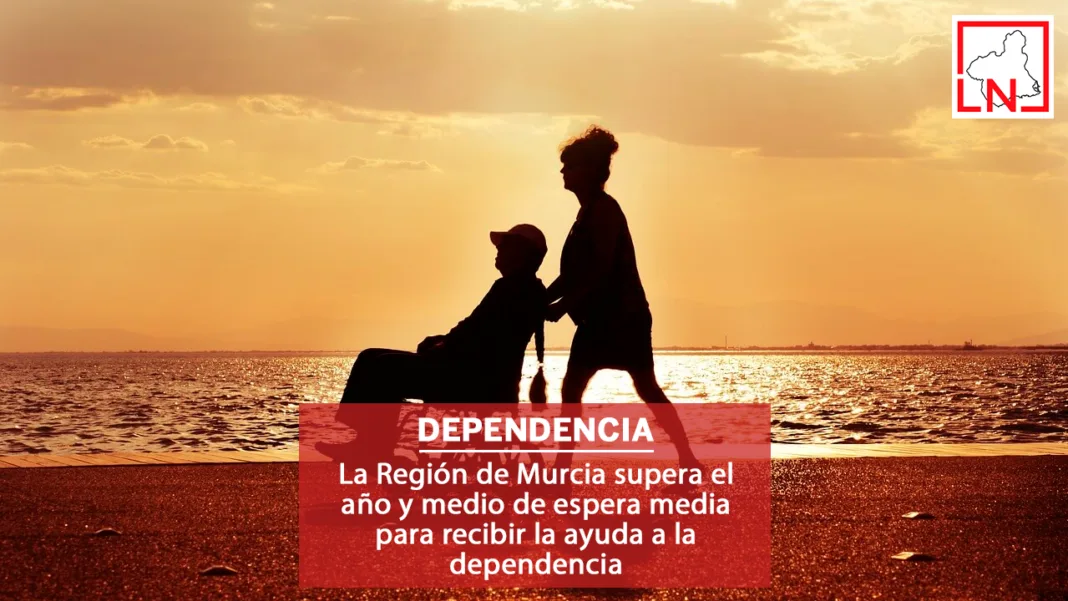 La Región de Murcia supera el año y medio de espera media para recibir la ayuda a la dependencia