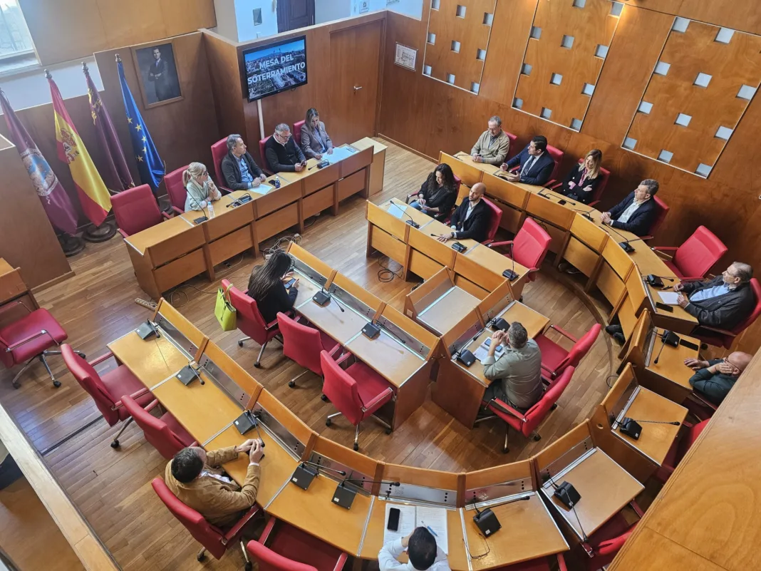 El PSOE reivindica su trabajo con ADIF para mejorar el proyecto en Torrecilla y Campillo