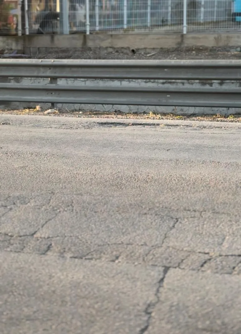 PSOE denuncia el bloqueo del reasfaltado en la avenida de Murcia de Casillas