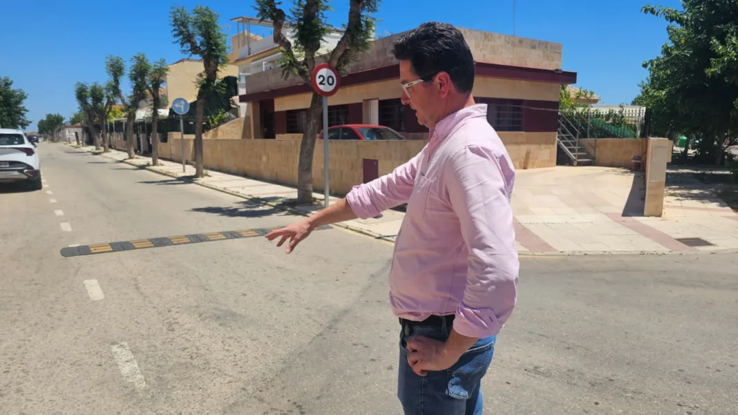 Actuaciones pavimento Los Alcázares Los Alcázares invertirá más de 450.000 euros en mejorar calles y accesibilidad