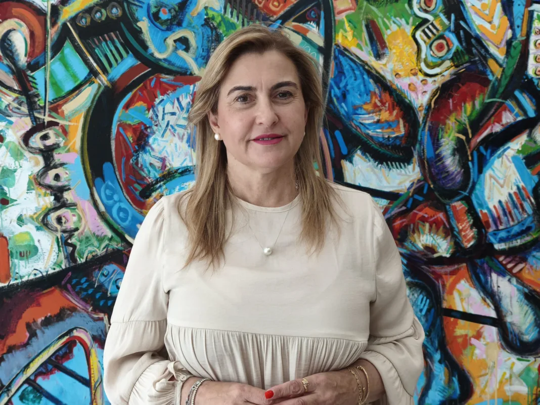 FOTO_CarminaFernández El PSOE acusa al Gobierno regional de mentir sobre la trama de las prótesis