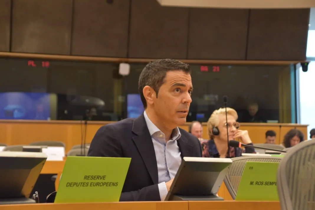 Europa mantiene abierta la denuncia vecinal por el vertedero tóxico de Torreciega