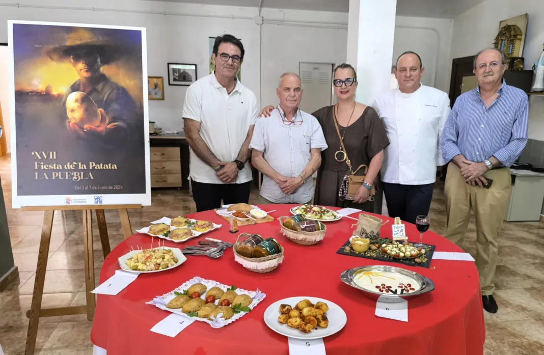 La Puebla corona un pastel de patata con pesto y huevo