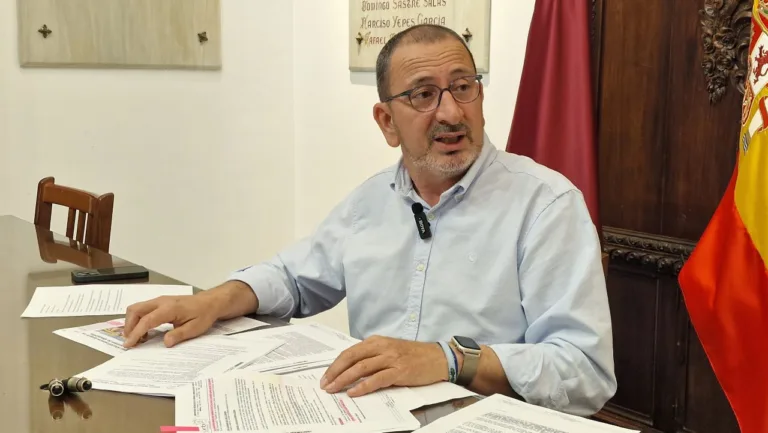 El PSOE acusa a Fulgencio Gil de incumplir los contratos de las playas de Lorca