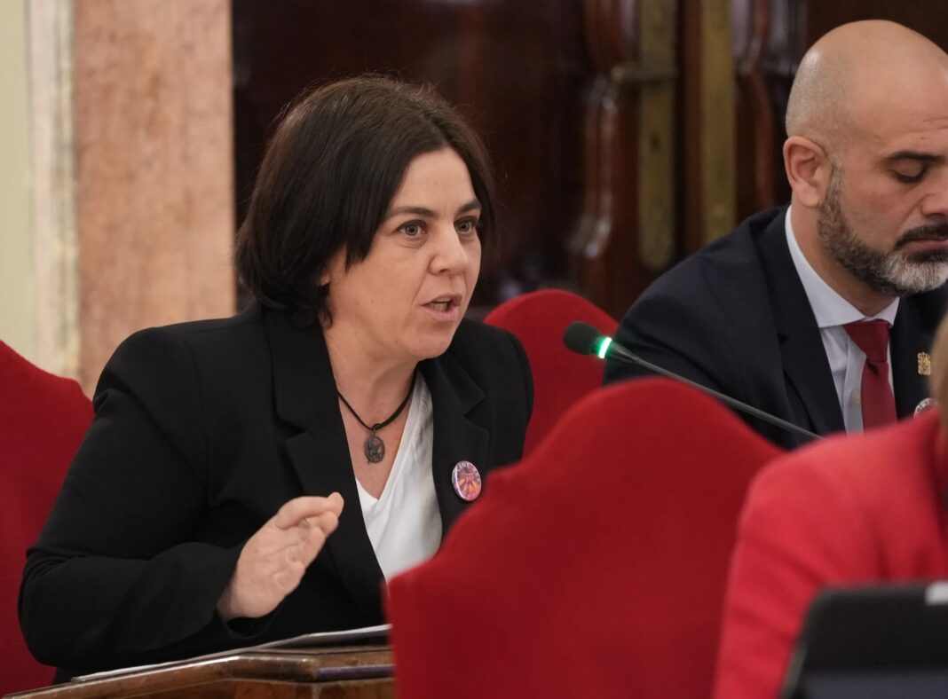 El PSOE exige al PP que garantice campamentos de verano para Primaria