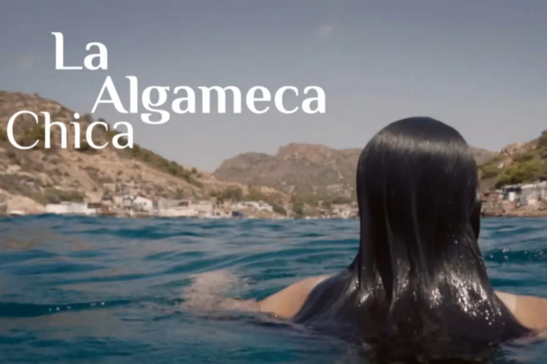Fotograma del documental sobre La Algameca Chica La Algameca Chica vuelve a llenar El Luzzy con un segundo pase de su documental