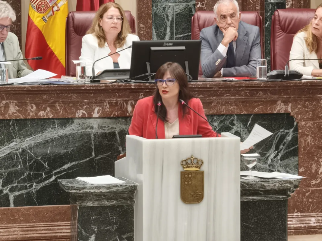 López Miras y Ayala, señalados por el PSOE por la trama de las prótesis