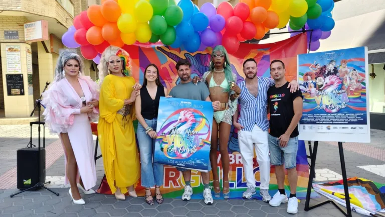 Nebulossa y Malena Gracia lideran el Orgullo de Los Alcázares