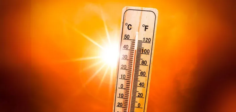 El calor agrava las migrañas y dispara el riesgo de crisis en verano
