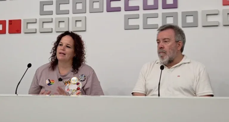 CCOO exige acuerdos entre administraciones para bajar las ratios educativas en la Región