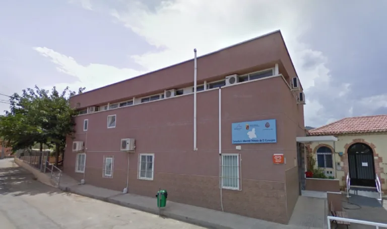 El PSOE denuncia que El Consejero sigue sin aire acondicionado en plena ola de calor