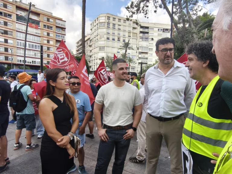 Ginés Ruiz apoya la huelga del transporte y denuncia el abandono del servicio en Murcia