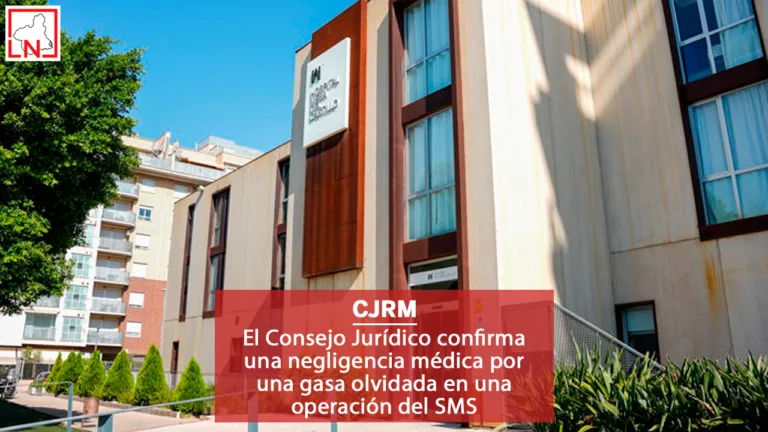 El Consejo Jurídico confirma una negligencia médica por una gasa olvidada en una operación del SMS