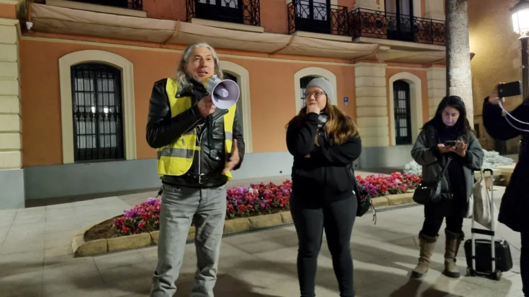 IU Murcia apoya la huelga del transporte y exige responsabilidades al PP