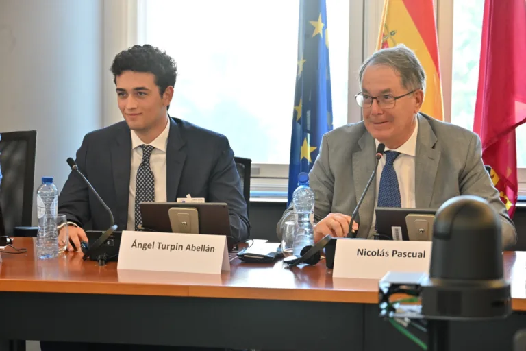Ángel Turpín lleva al Parlamento Europeo su experiencia como joven con TEA