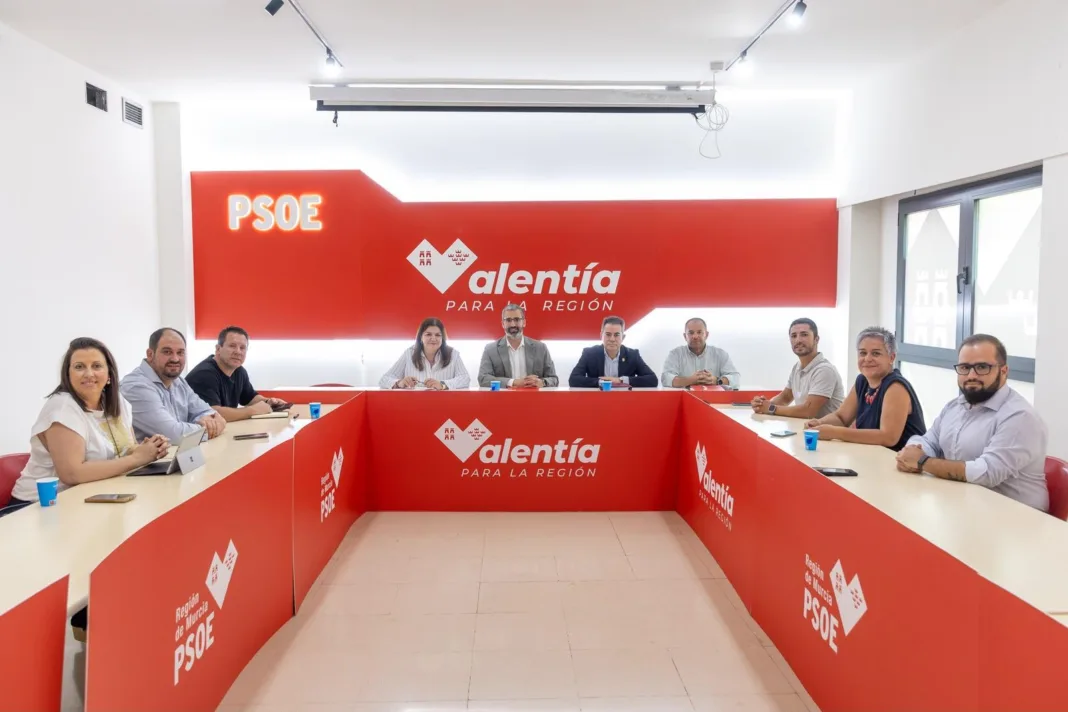 Reunión Francisco Lucas y alcaldes y alcaldesas PSOE Francisco Lucas exige una auditoría independiente sobre la situación del CEIS