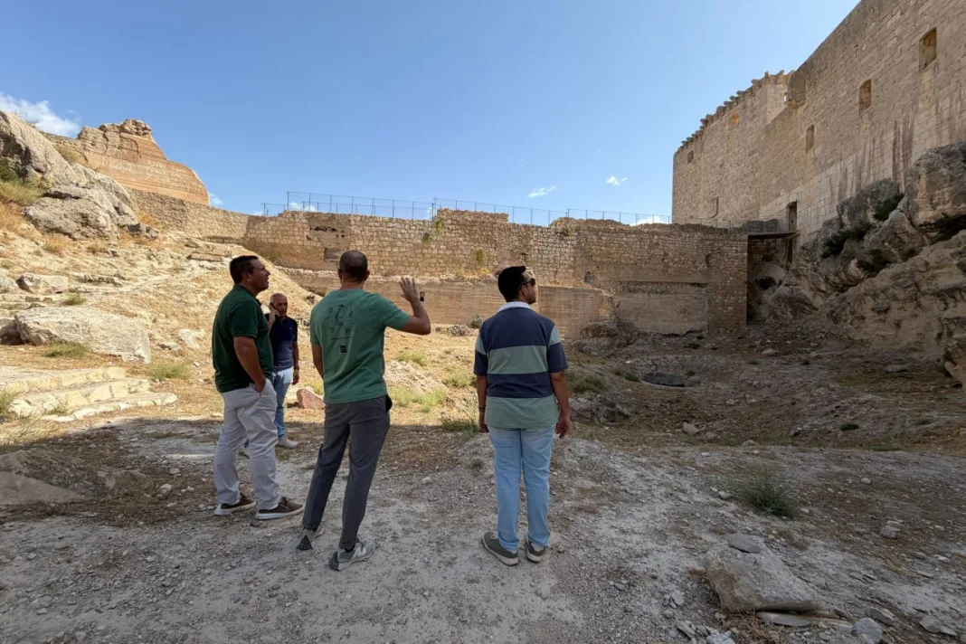Mula adjudica las primeras obras para abrir el Castillo de los Vélez Mula adjudica las primeras obras para abrir el Castillo de los Vélez