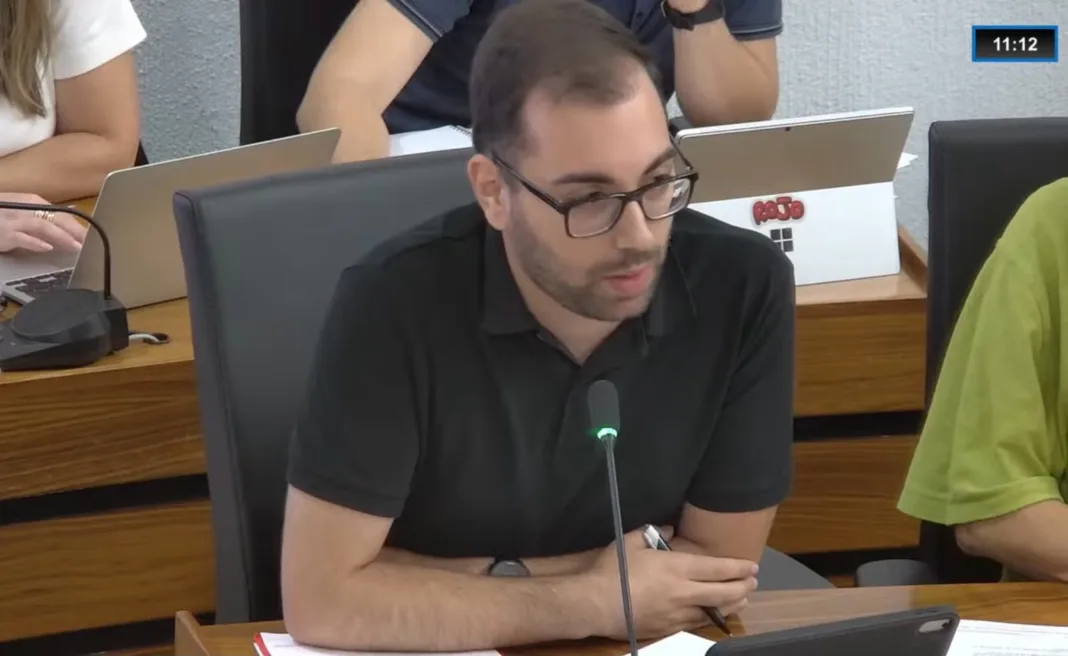 Javi en Pleno El PSOE de Alcantarilla lleva 43 propuestas al Pleno y logra aprobar 28