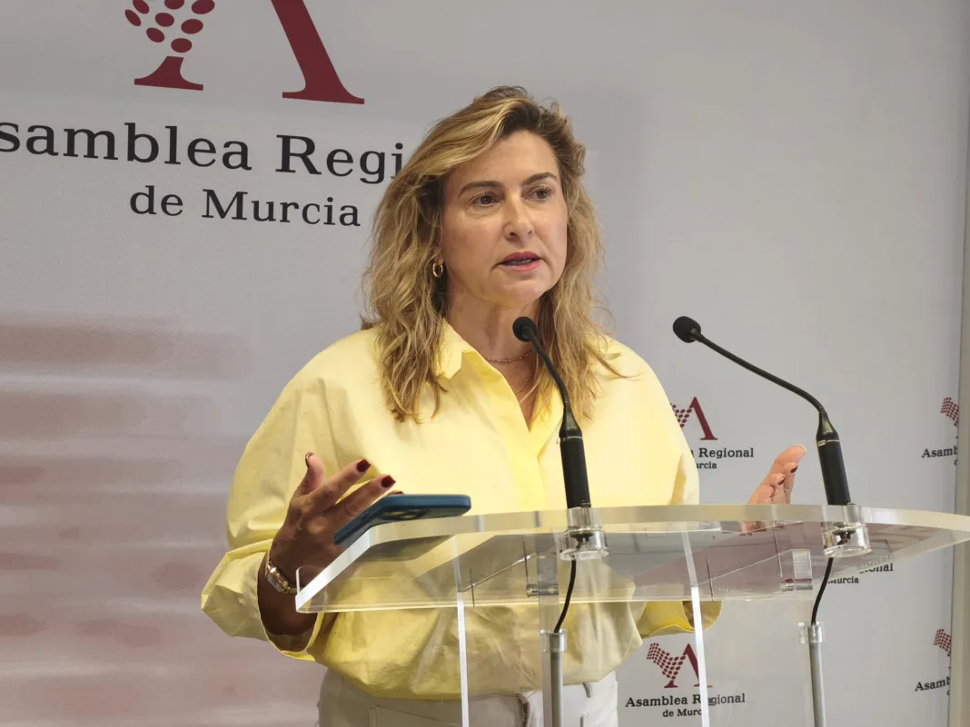 Carmina Fernández 21-09-26 El PSOE acusa al PP de bloquear la investigación sobre las derivaciones sanitarias a la privada