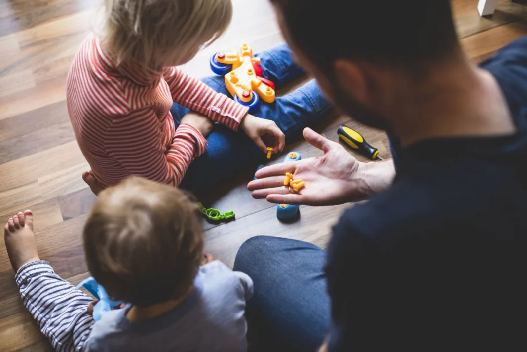 El 28% de las familias murcianas recorta gastos de crianza por motivos económicos El 28% de las familias murcianas recorta gastos de crianza por motivos económicos