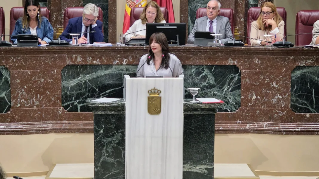 El PSOE denuncia que Murcia solo reduce en un paciente las esperas quirúrgicas más largas