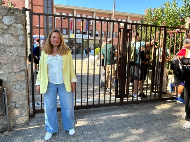 El PSOE exige cesar al consejero por excluir de FP a alumnos con discapacidad