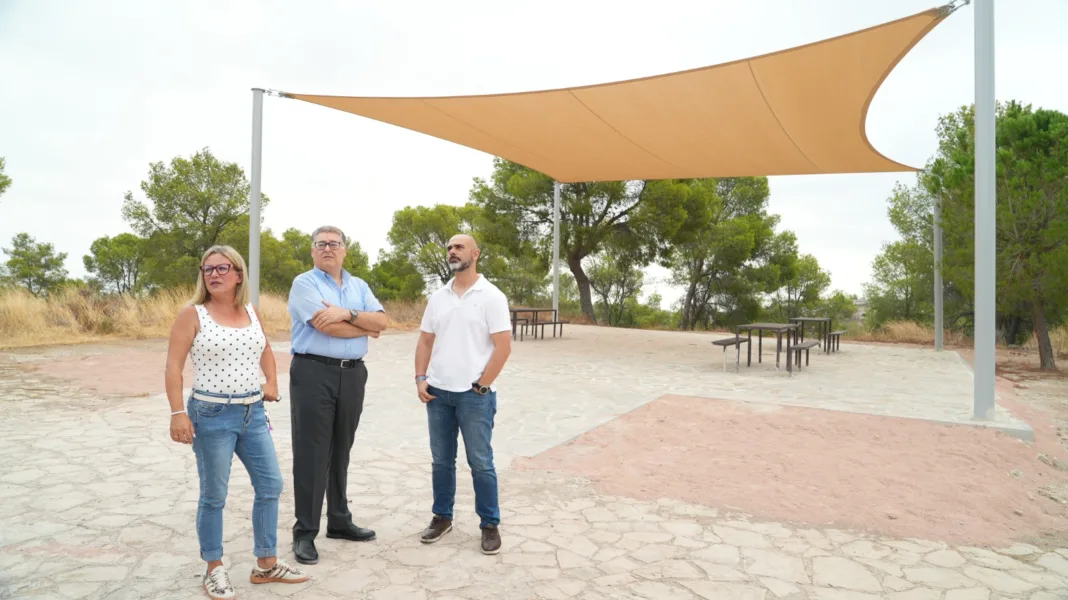El PSOE denuncia cemento y árboles secos en la actuación del Majal Blanco