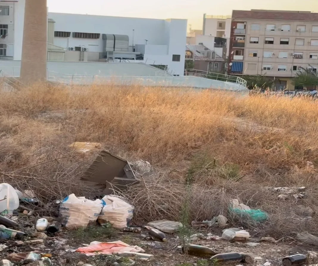 Podemos denuncia solares abandonados en Cieza desde hace más de 25 años