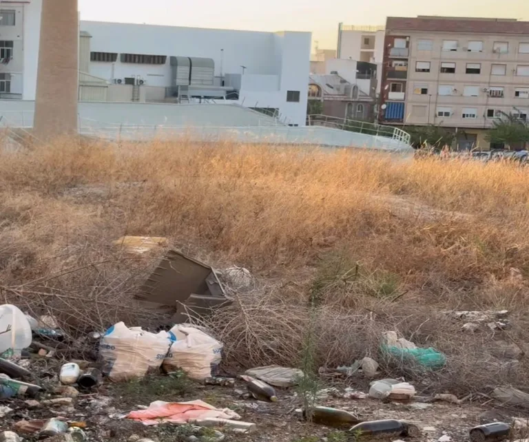 Podemos denuncia solares abandonados en Cieza desde hace más de 25 años