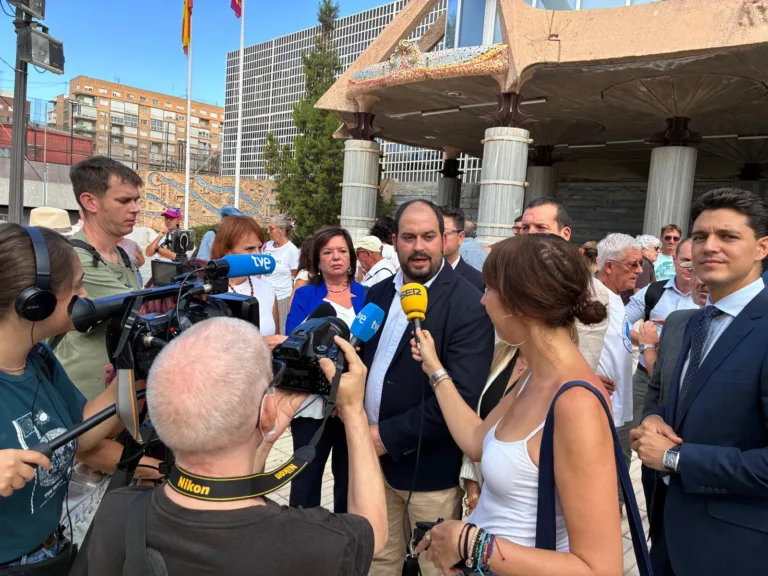El alcalde de Los Alcázares rechaza rebajar sanciones en la Ley del Mar Menor