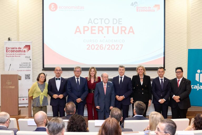 La Escuela de Economía de Murcia cumple 40 años con cerca de 2.000 actividades formativas