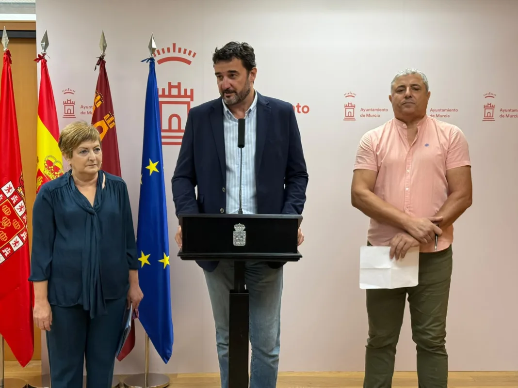 Más de 1.100 vecinos respaldan el recurso contra el cierre del camino entre los Javalíes