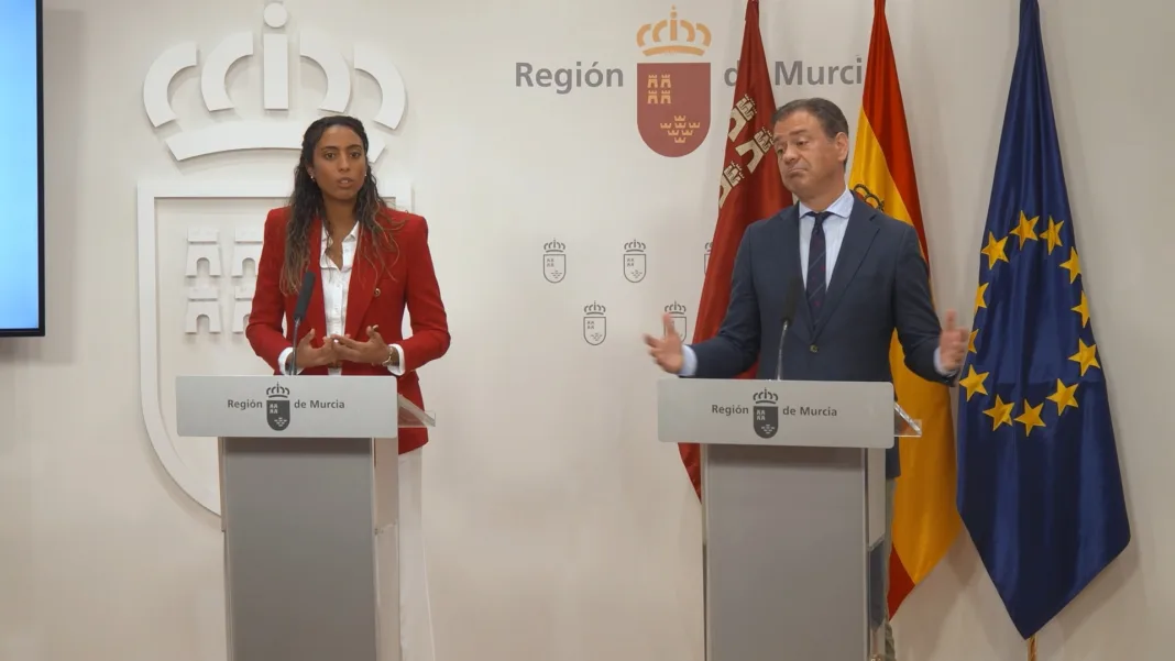 Navarro acusa a López Miras de eludir las demandas de Alhama tras más de 10 años de espera