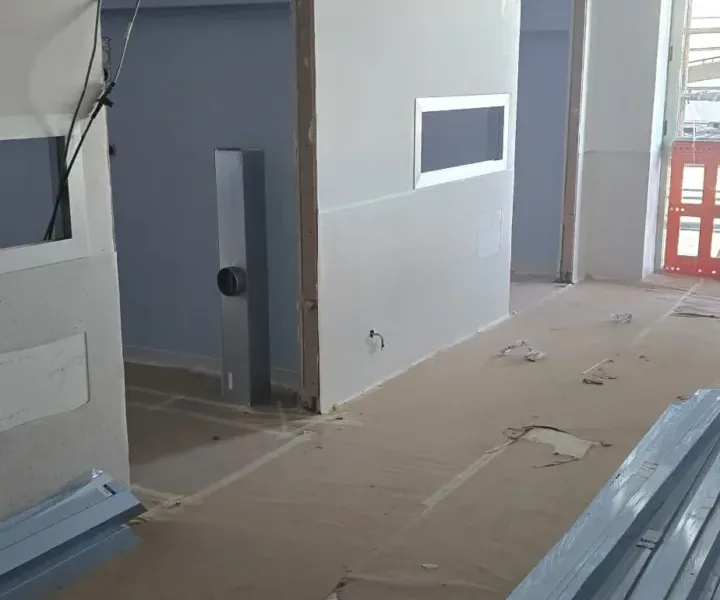 El PSOE denuncia que Santa Lucía mantiene 28 camas cerradas diez meses después del incendio El PSOE denuncia que Santa Lucía mantiene 28 camas cerradas diez meses después del incendio