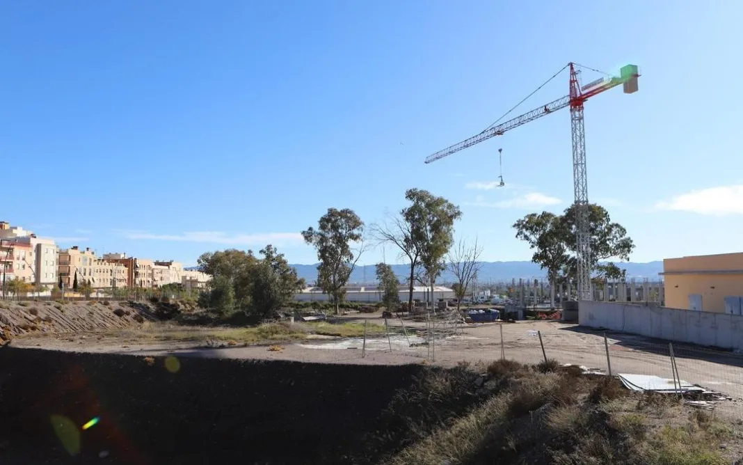 PP y Vox rechazan el plan del PSOE para ampliar la vivienda asequible en Lorca